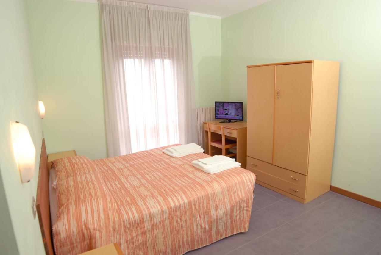 Hotel Del Duca Montedinove Экстерьер фото